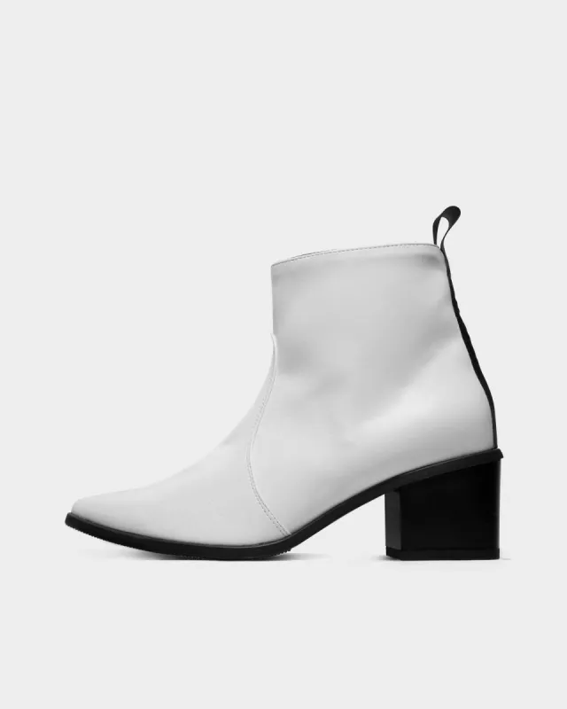 Swan No.1 Nopal Cactus Leather Boots White sold by Ivalo.com