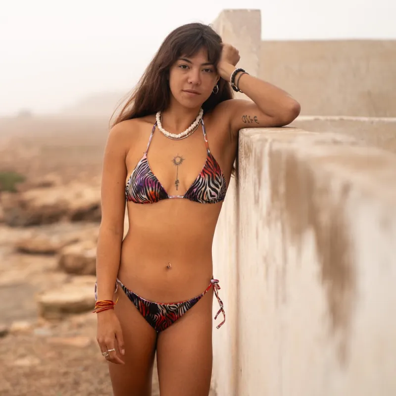 Reversible Triangle Bikini Top Black/Pink sold by Ivalo.com