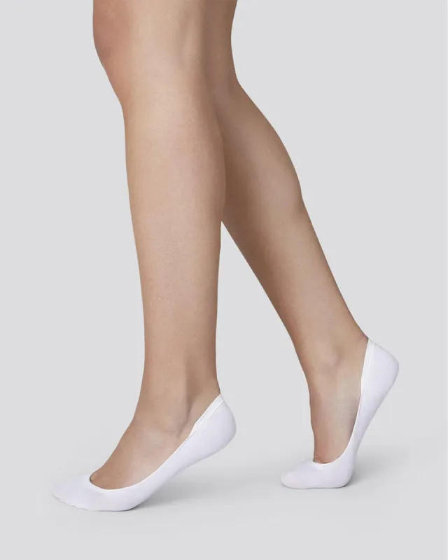 Ida Steps Bundle 6 pairs White sold by Ivalo.com