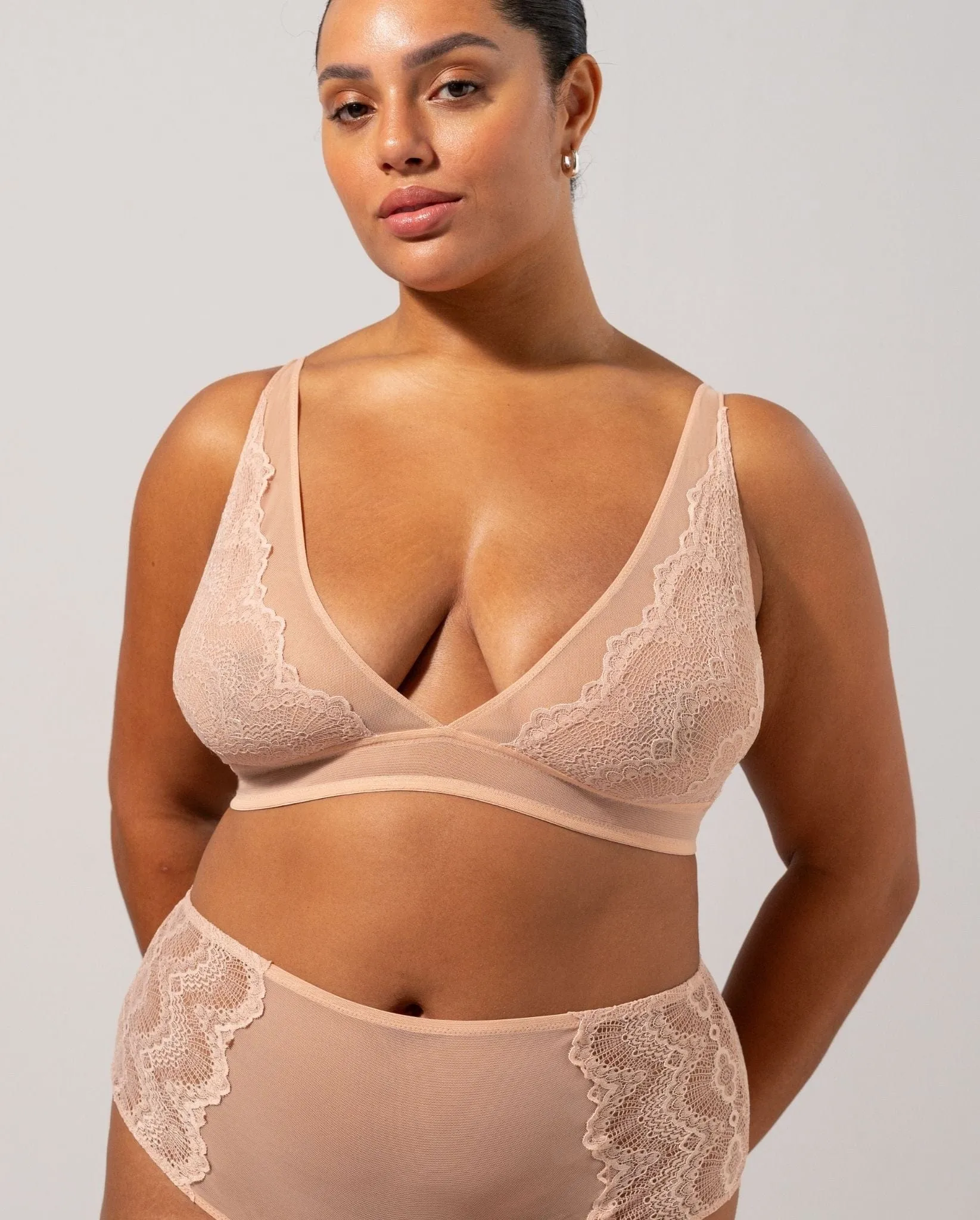 Lace Plunge Bralette Nude sold by Ivalo.com product image thumbnail 2