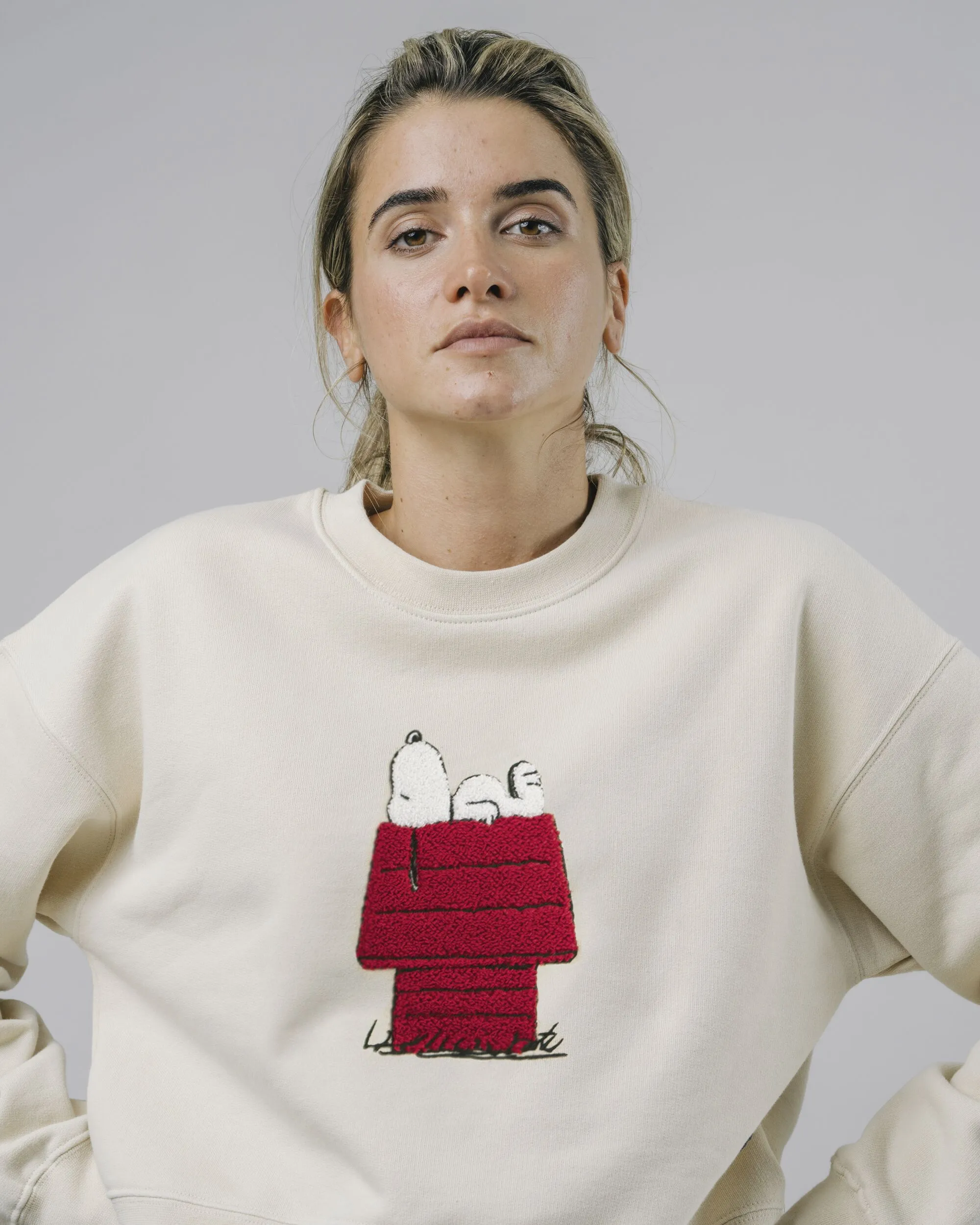 Peanuts Snoopy Rounded Cotton Sweatshirt White sold by Ivalo.com product image thumbnail 2