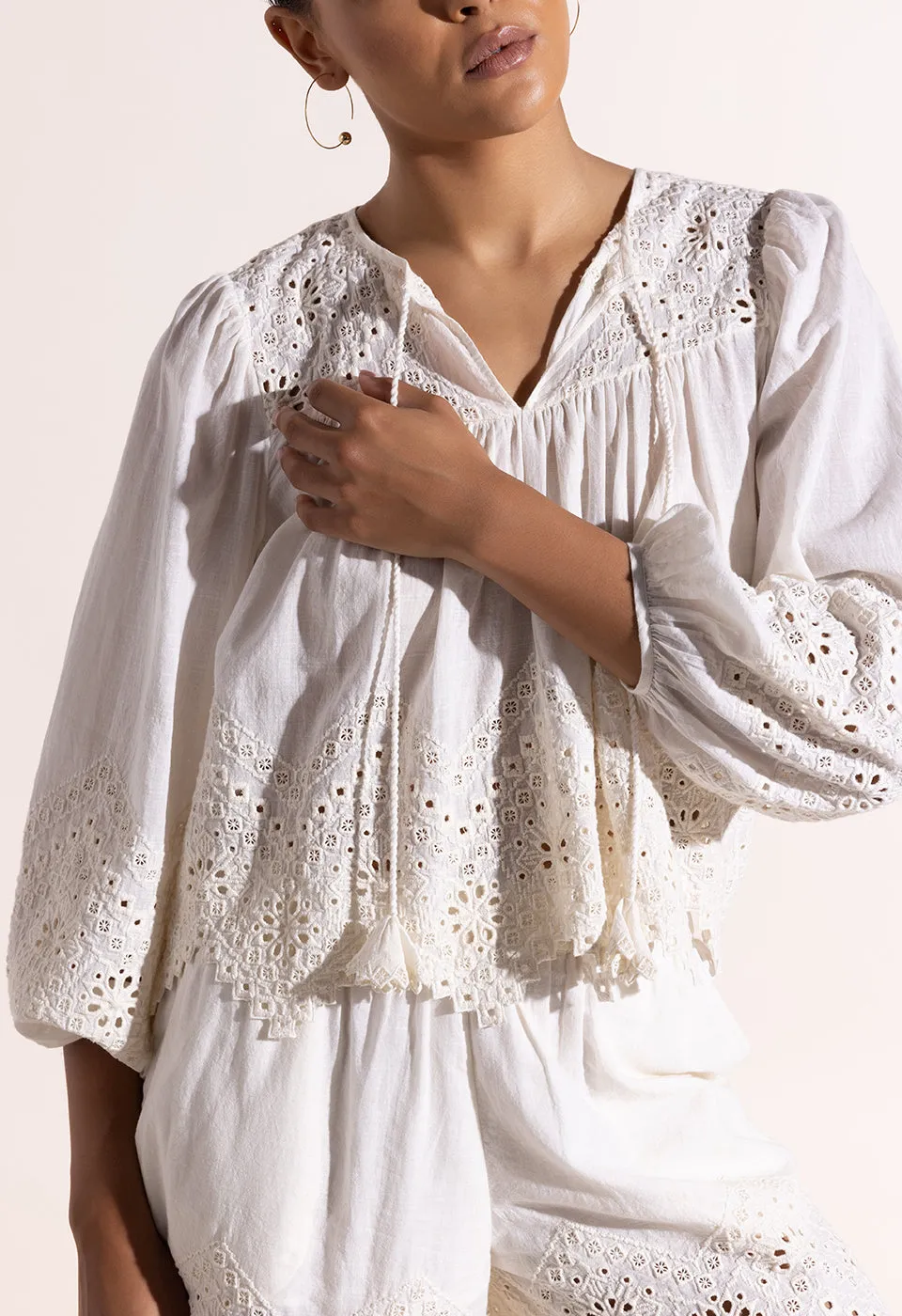 Adorned Top Vanilla White sold by Ivalo.com product image thumbnail 2