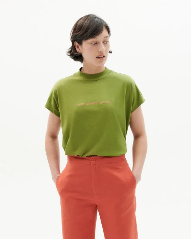 Here Comes The Sun T-Shirt Green sold by Ivalo.com