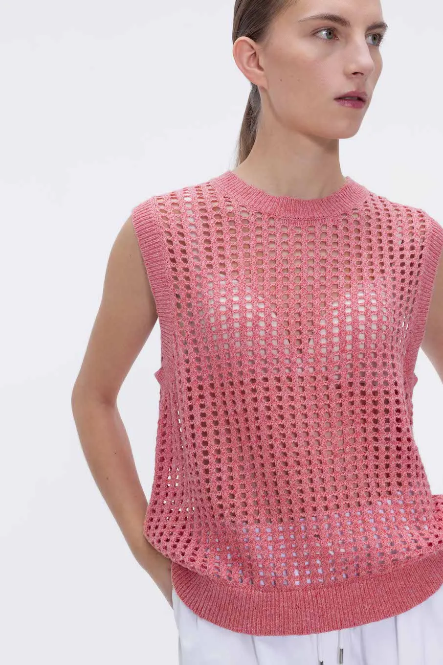 Margaret Crochet Vest Red sold by Ivalo.com product image thumbnail 4