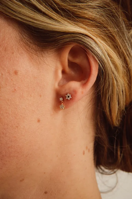 Circonita Flower Single Earring Gold sold by Ivalo.com
