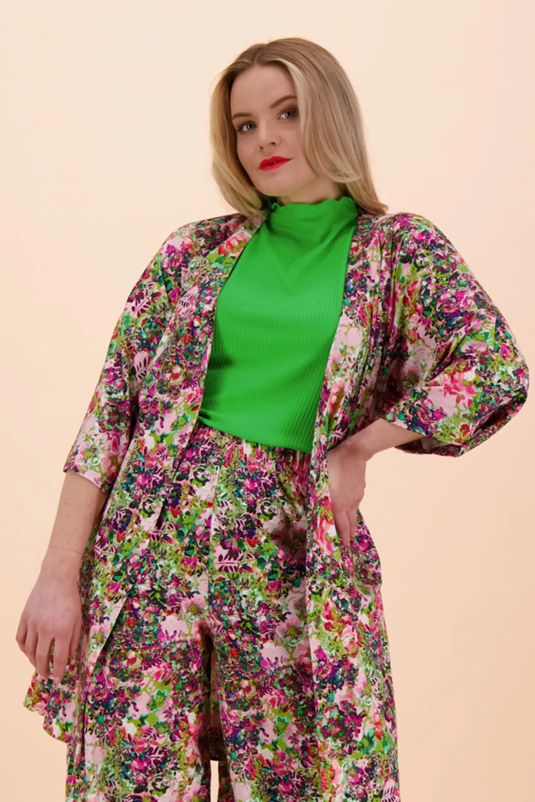 Kimono Blooming Forest Bright sold by Ivalo.com product image thumbnail 3