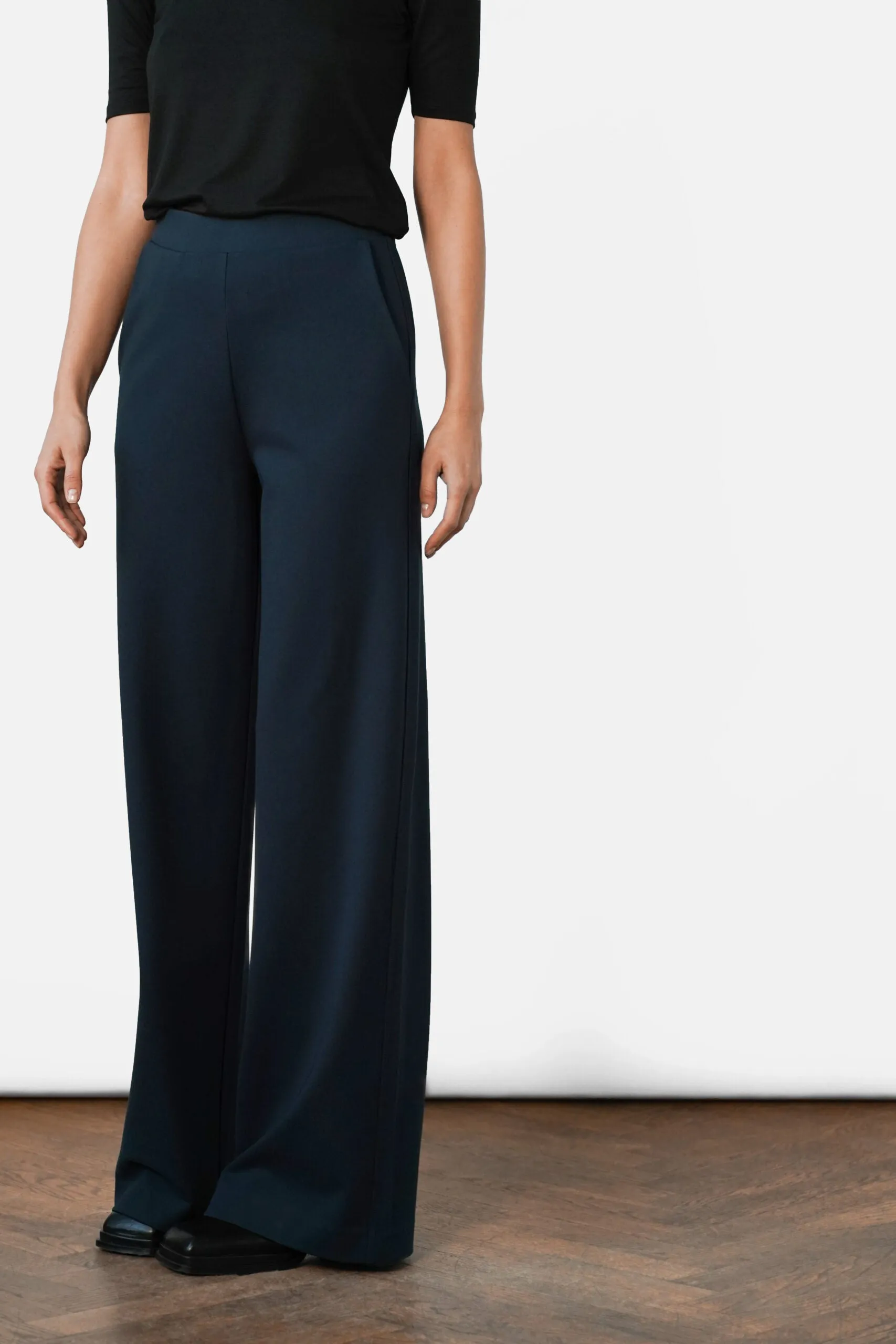 Leia Wide Pants Marine sold by Ivalo.com product image thumbnail 2