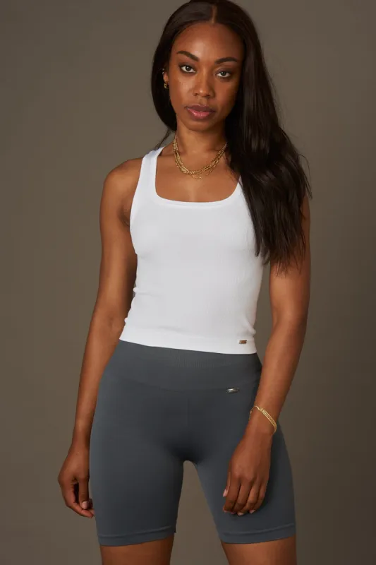 Gleam Top White sold by Ivalo.com