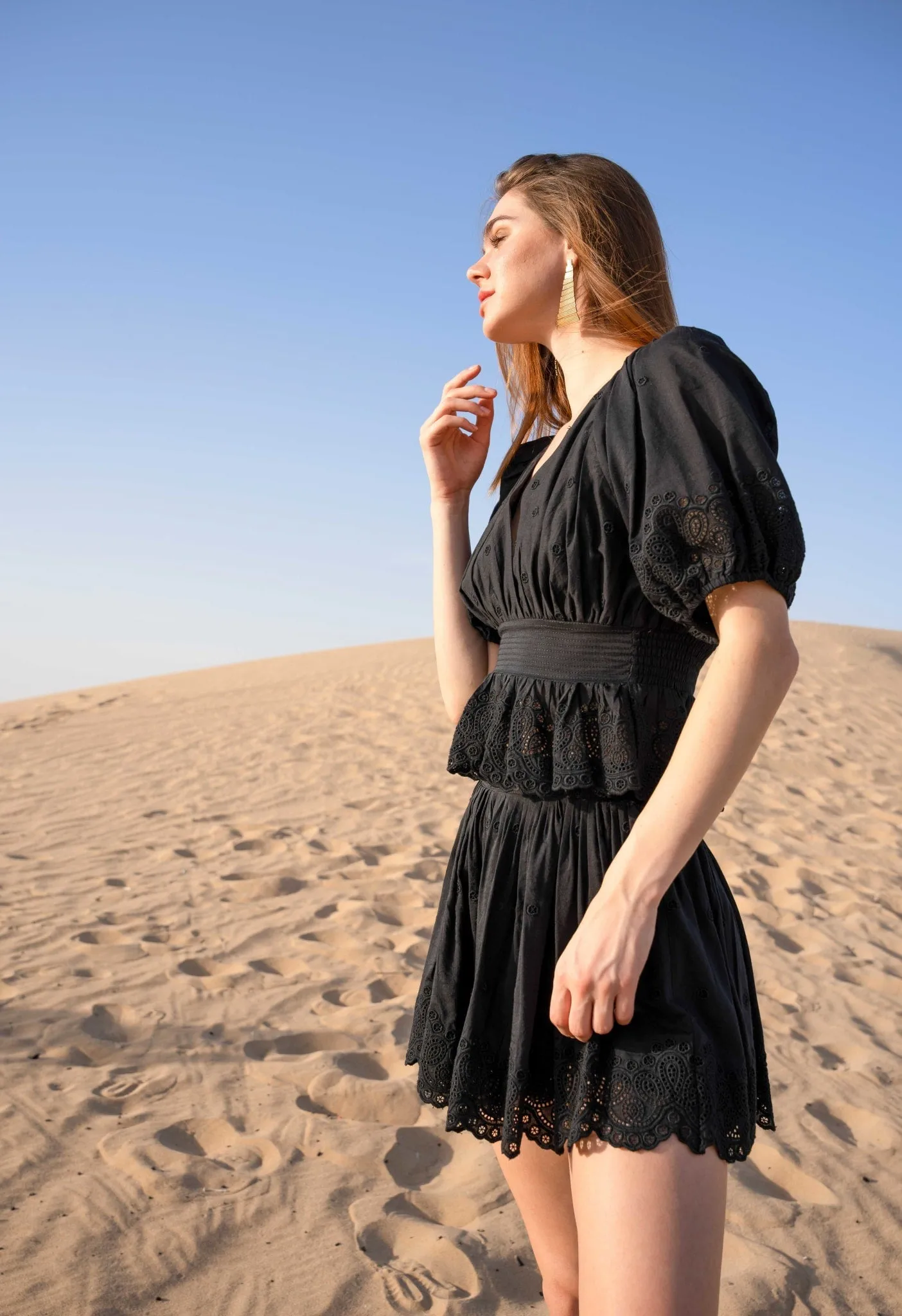 Mykonia Eyelet Embroidered Pleated Shorts sold by Ivalo.com product image thumbnail 2