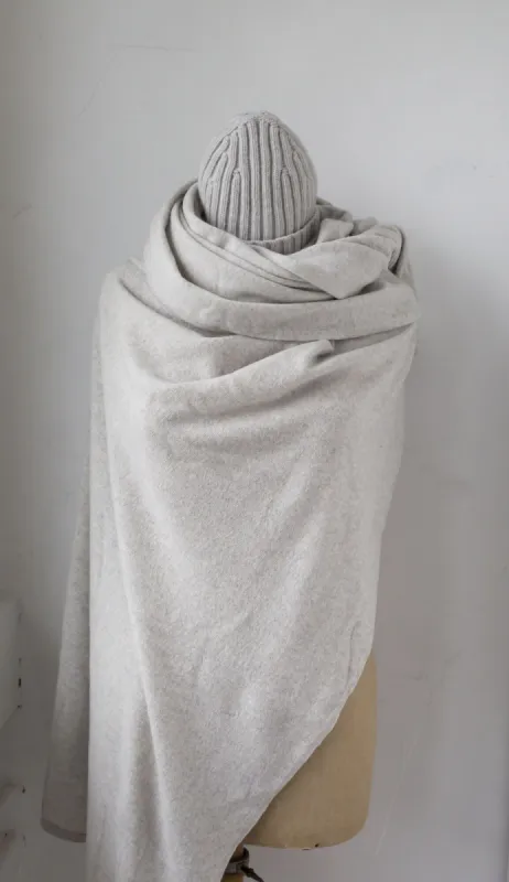 Utö Merino Wool Scarf Light Grey sold by Ivalo.com