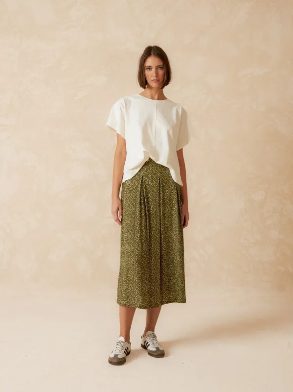 Basic Round Neckline T-Shirt Beige sold by Ivalo.com