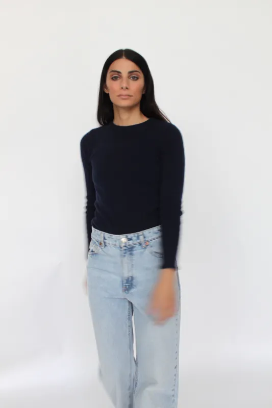 Aida Cashmere Blend Basic Crewneck sold by Ivalo.com