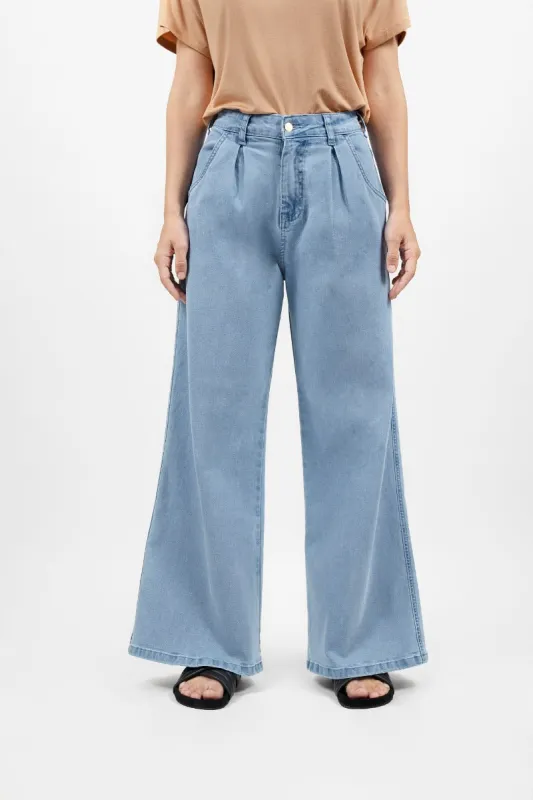 Los Angeles Wide Leg Jeans Sky sold by Ivalo.com