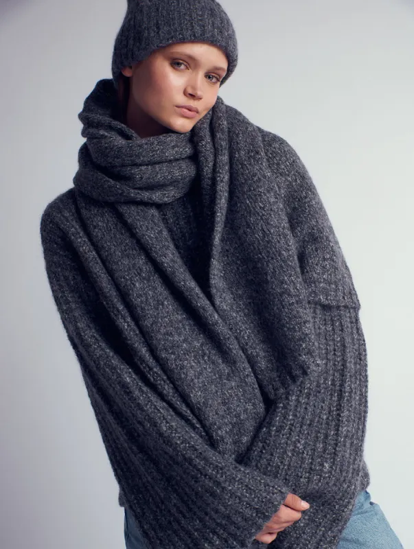 Julieta Knitted Wool Scarf Grey sold by Ivalo.com