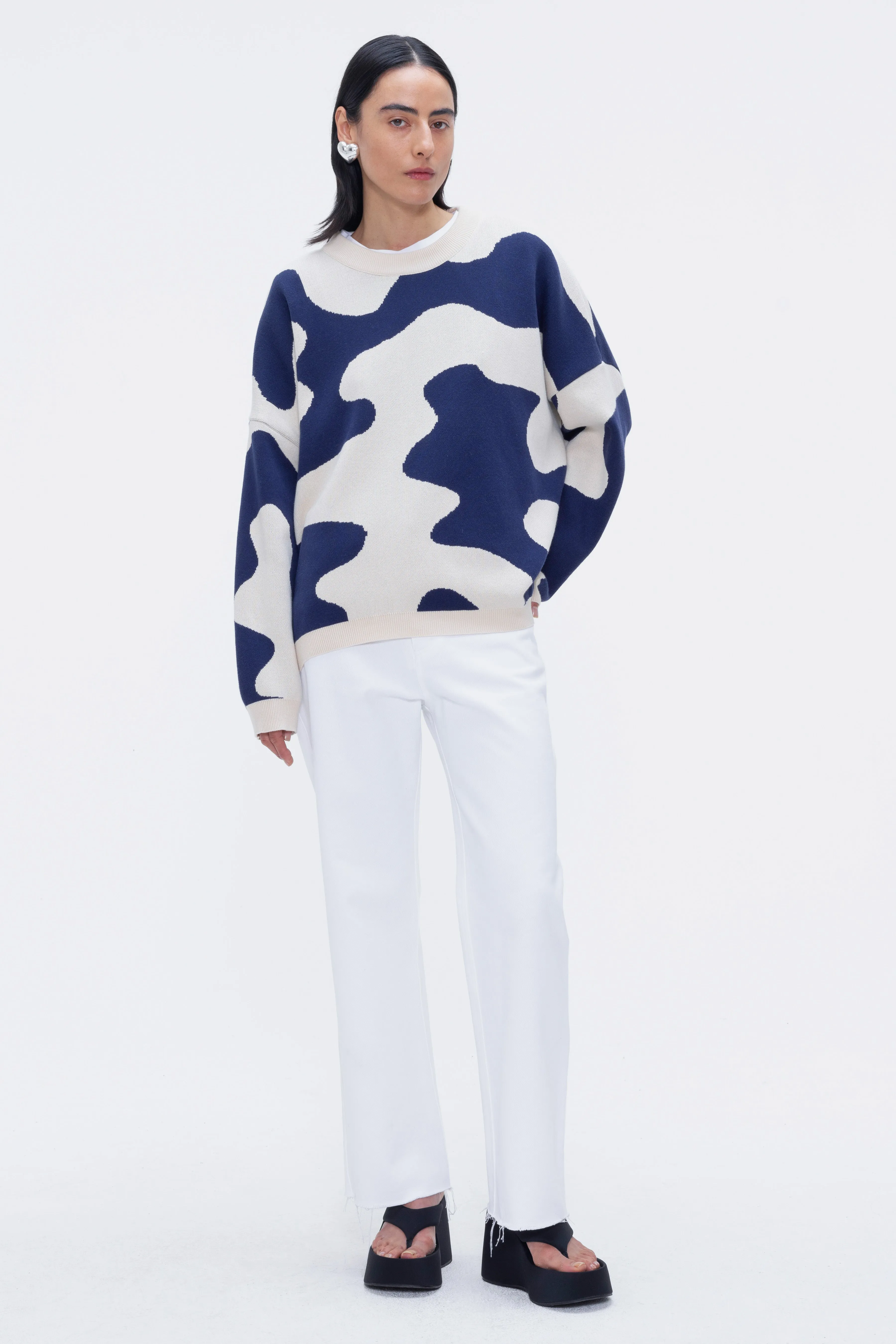 Pool Sweater Navy/White sold by Ivalo.com