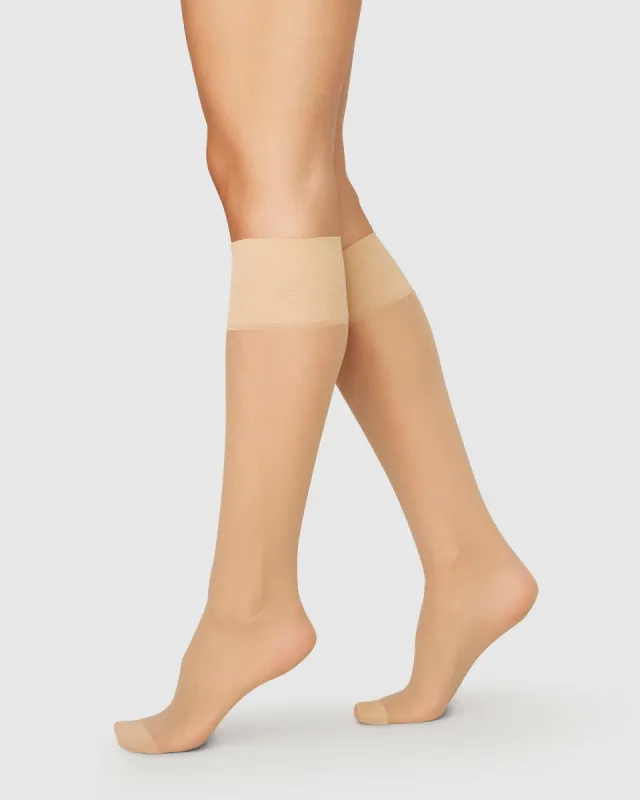 Elin Premium Knee-Highs 2-Pack Dark Beige sold by Ivalo.com