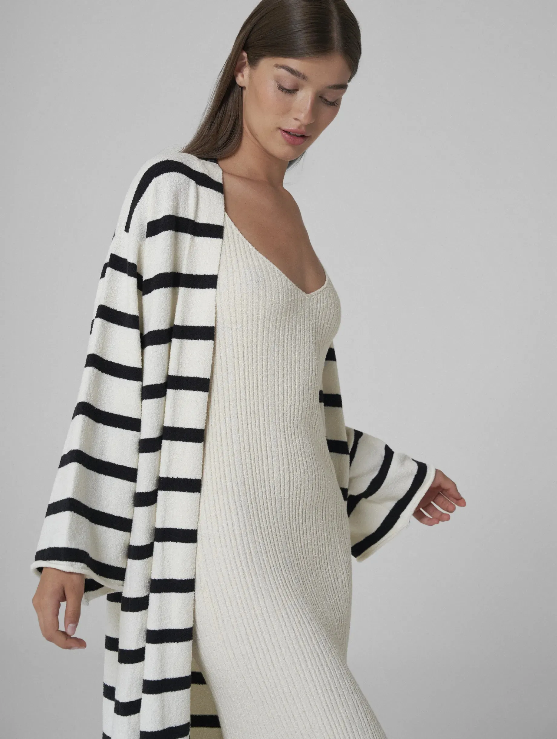 Maha Maxi Cardigan Striped Black/White sold by Ivalo.com product image thumbnail 3