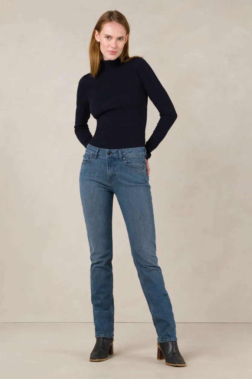 Emi Jeans Journey Minimum Used sold by Ivalo.com