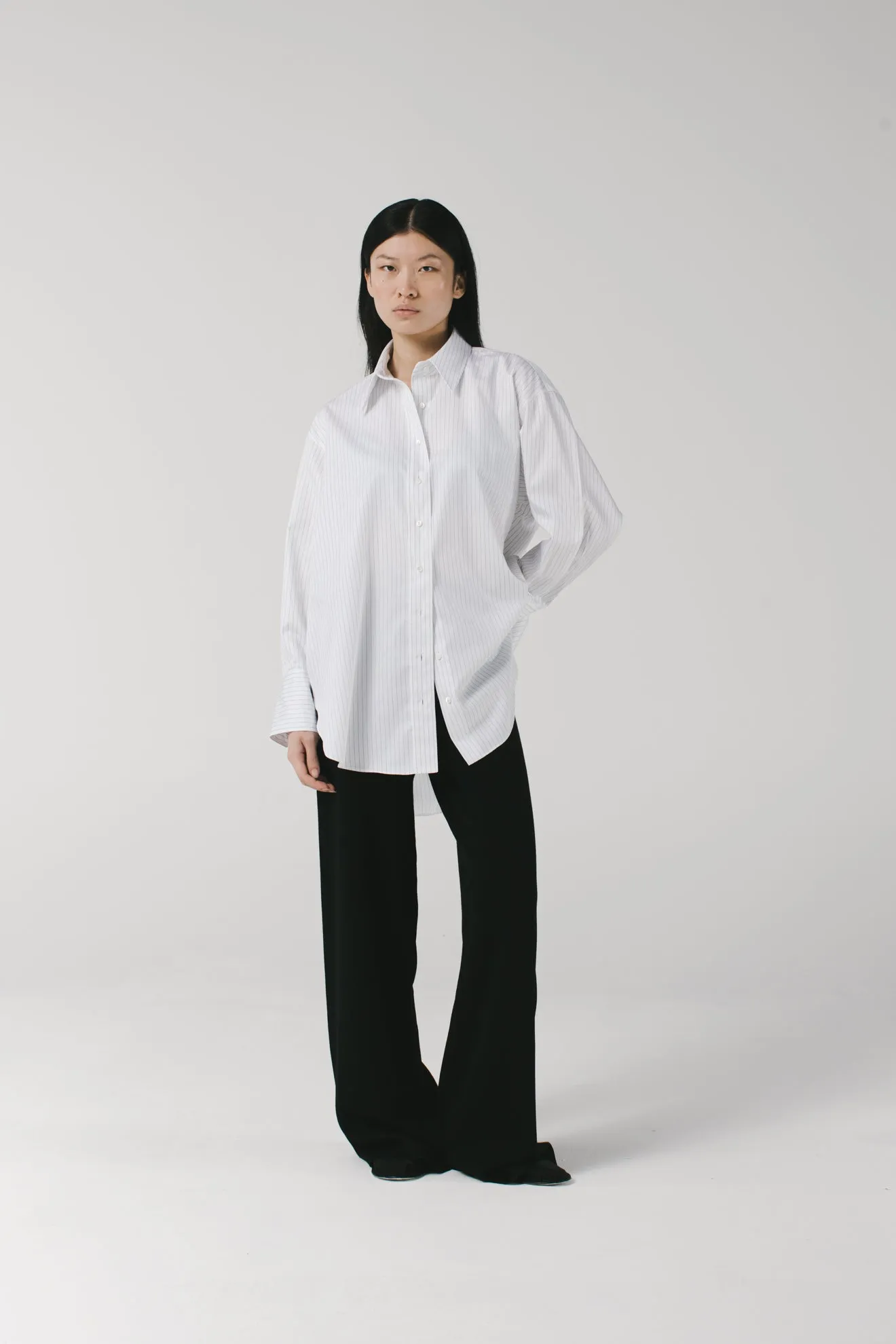 Button-up Shirt Black & White sold by Ivalo.com product image thumbnail 2