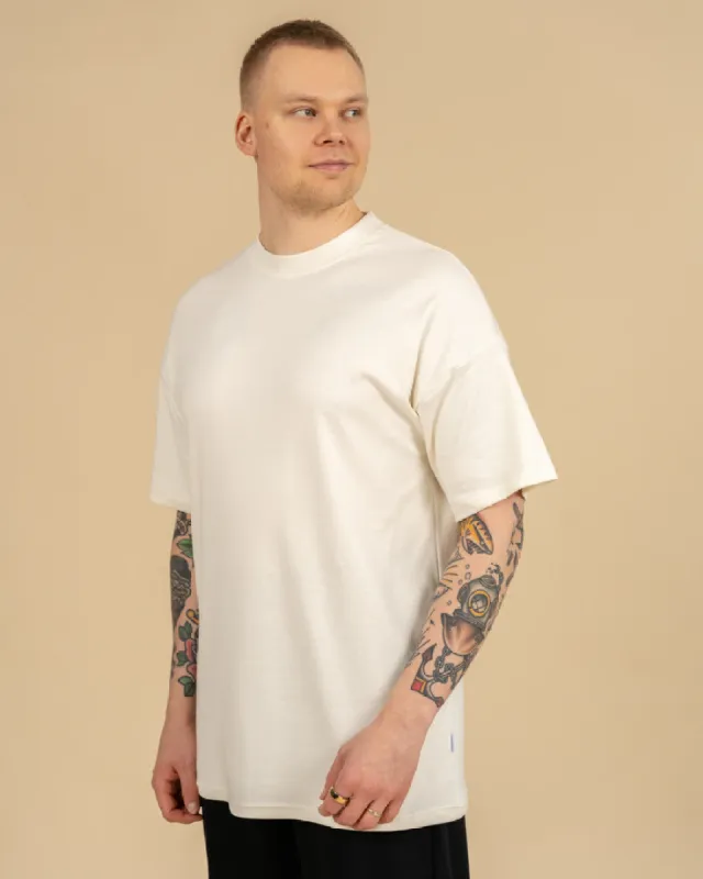 Vanilla Boxy Long T-Shirt Off-White sold by Ivalo.com