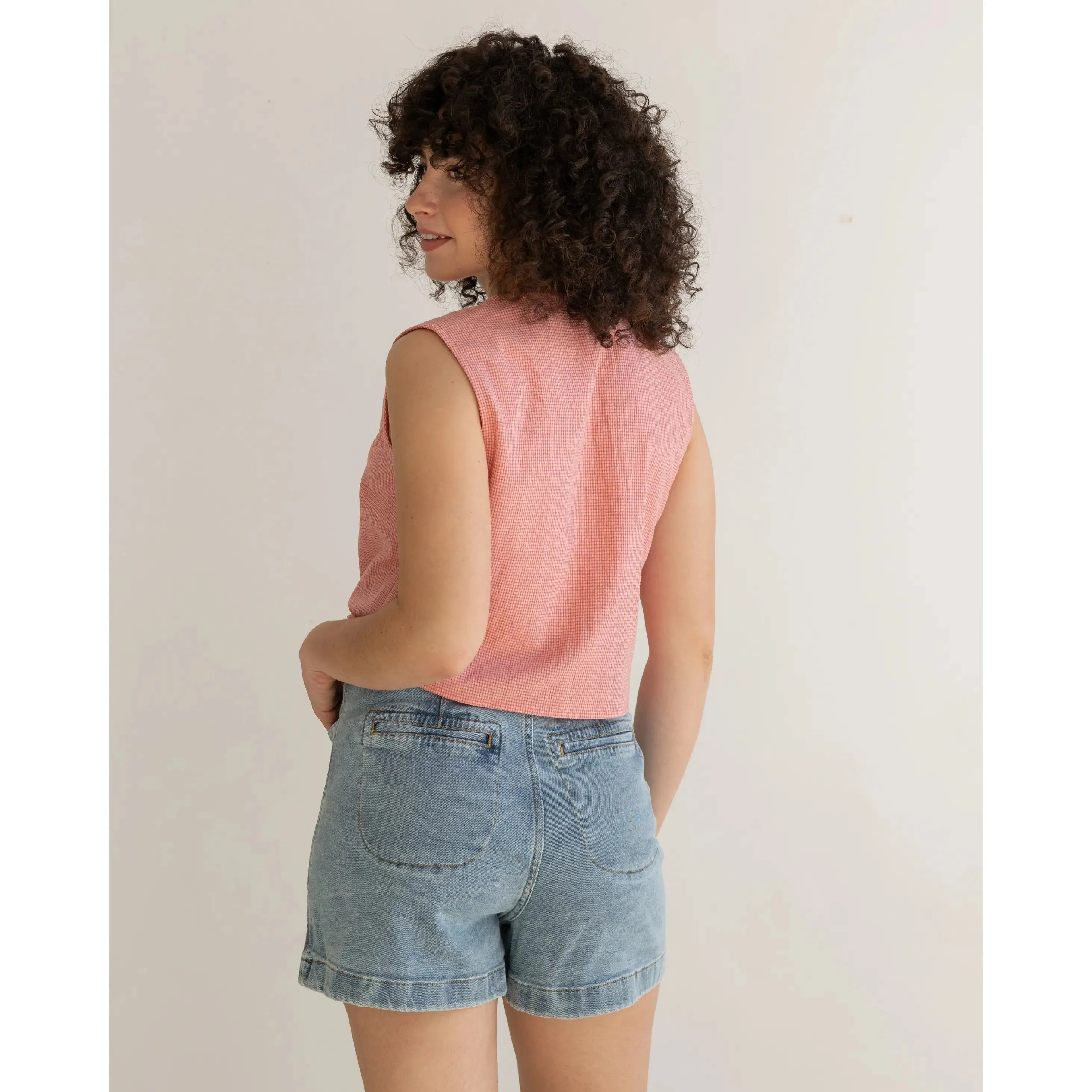 Arnía Vest Coral sold by Ivalo.com product image thumbnail 2