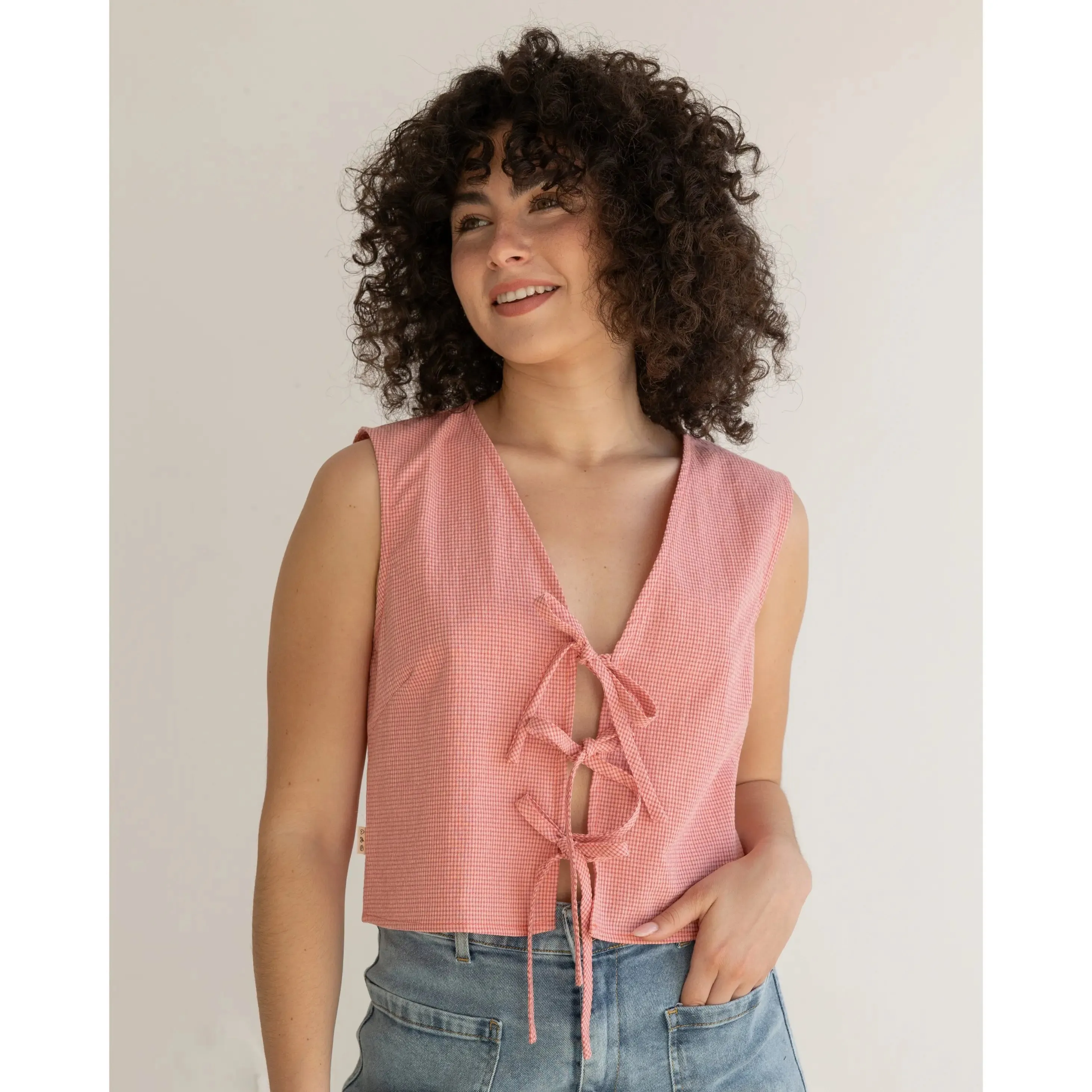 Arnía Vest Coral sold by Ivalo.com