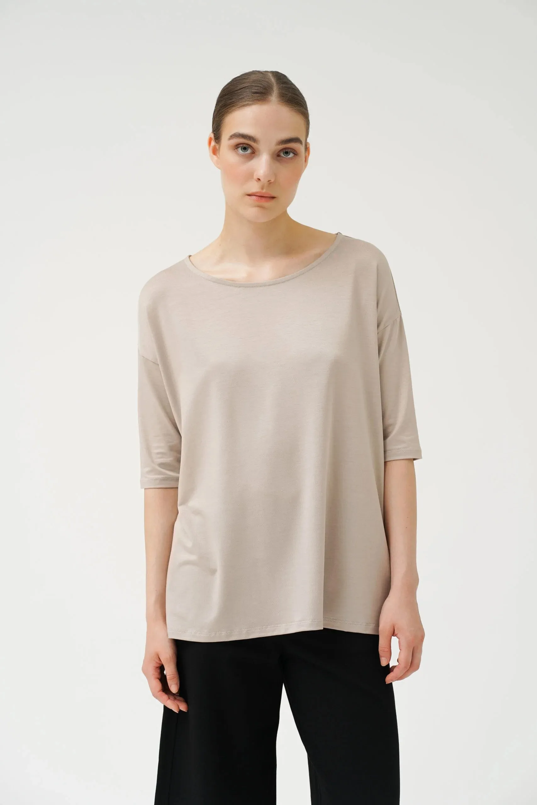 Umi Top Ceramic Beige sold by Ivalo.com