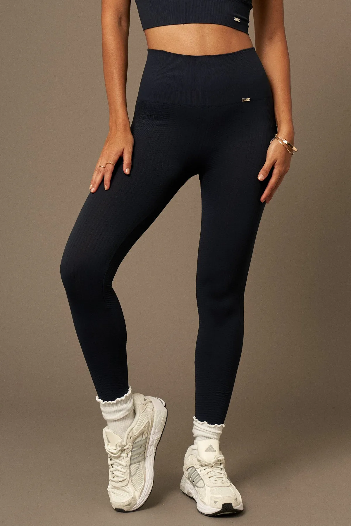 Flow Leggings Navy Blue sold by Ivalo.com