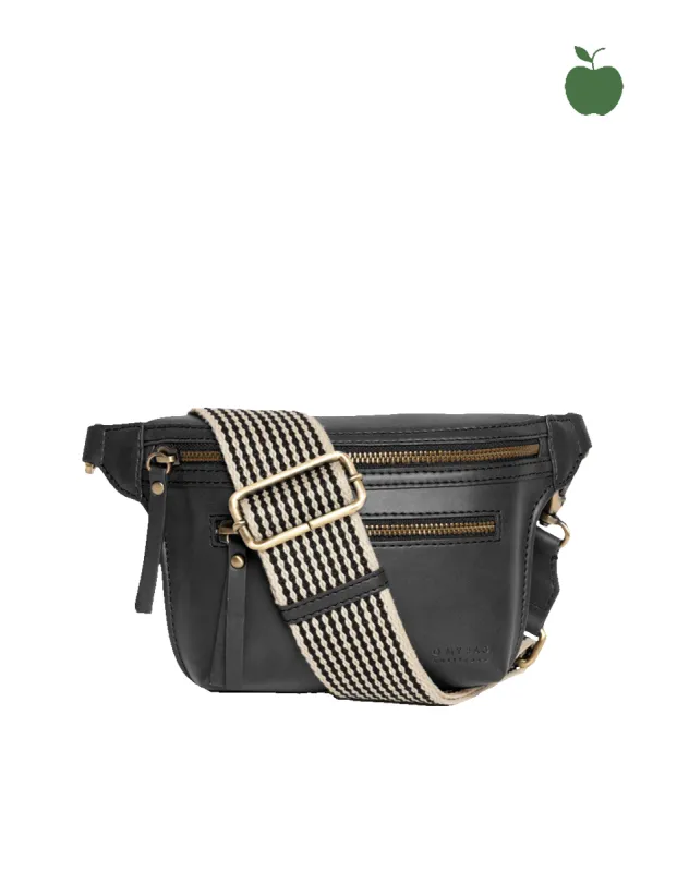 Beck's Bum Bag Apple Leather Black sold by Ivalo.com
