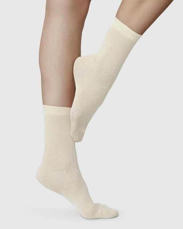 Alexa Silk Touch Socks Cream sold by Ivalo.com