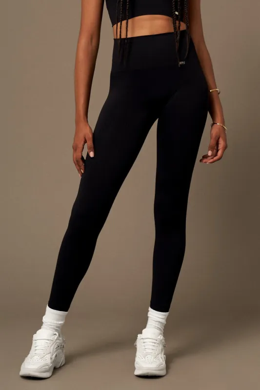 Flow Leggings Black sold by Ivalo.com
