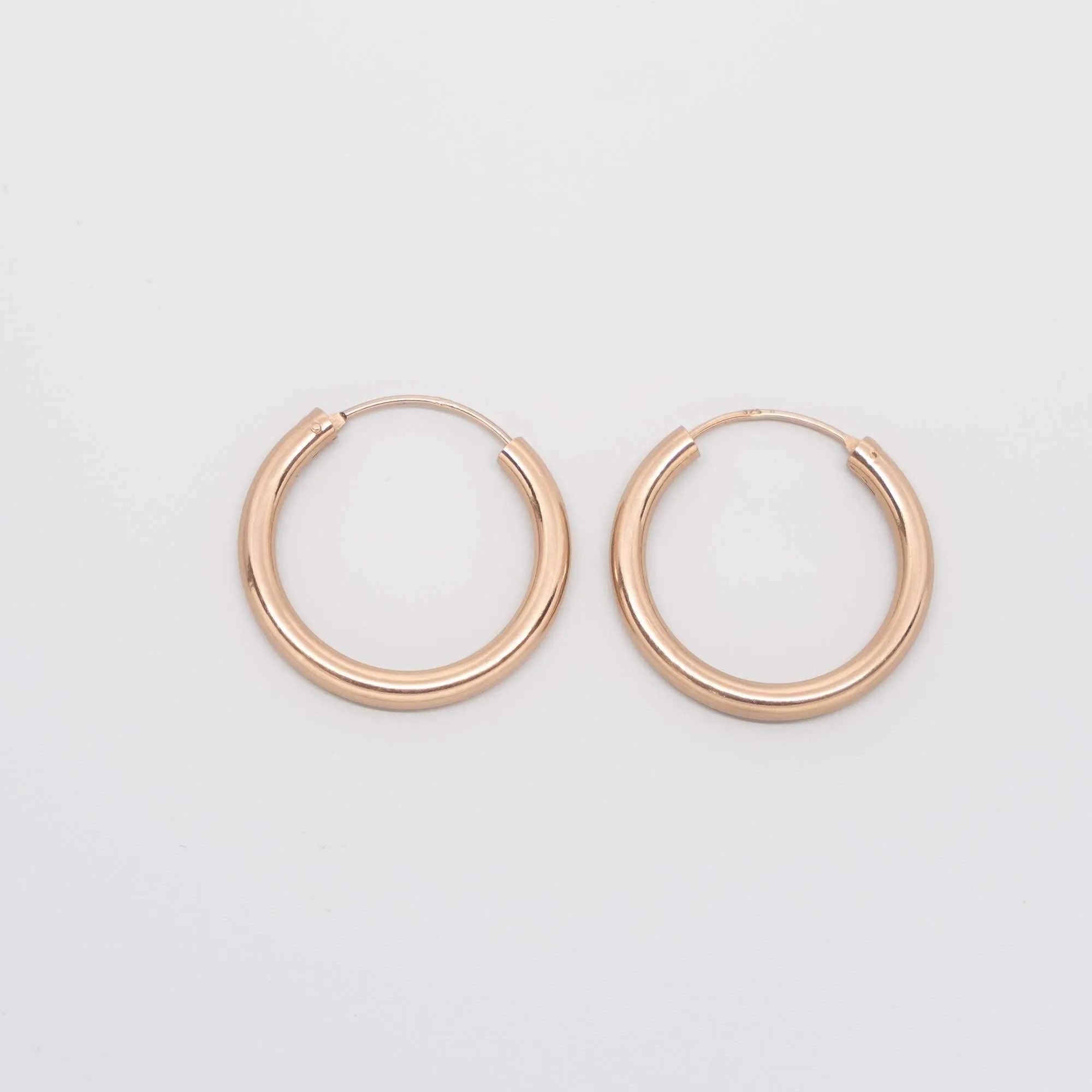 Bold Hoop Earrings S/M sold by Ivalo.com