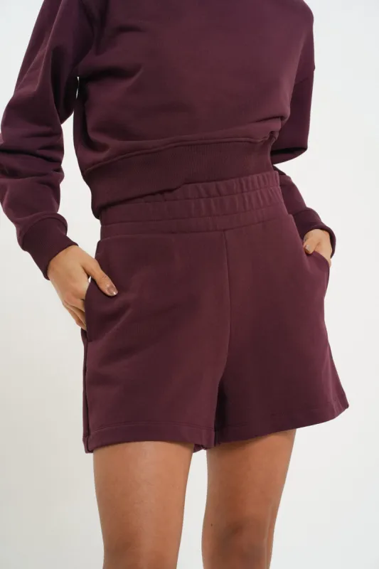 Mila Shorts Wine Red sold by Ivalo.com