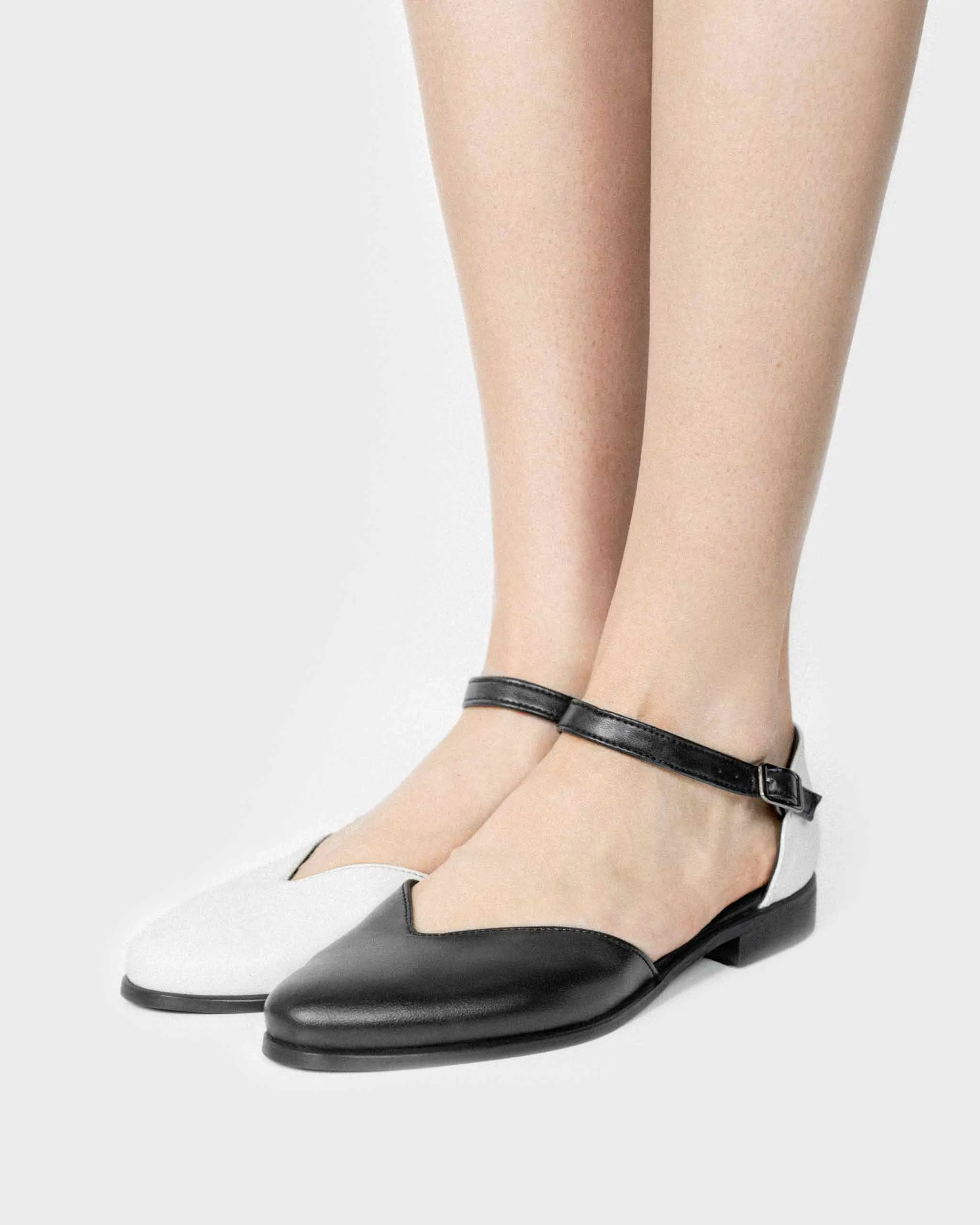 Alexa Cactus Leather Flats Black / White sold by Ivalo.com product image thumbnail 2