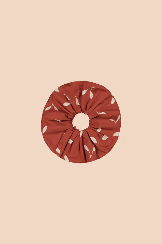 Extra Large Scrunchie Mahogany Wind sold by Ivalo.com