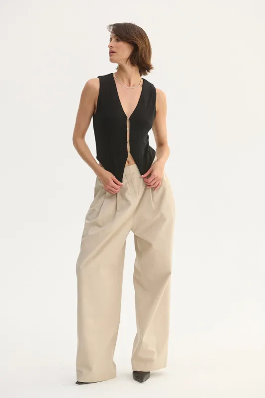 Loose Fit Knit Vest Black sold by Ivalo.com