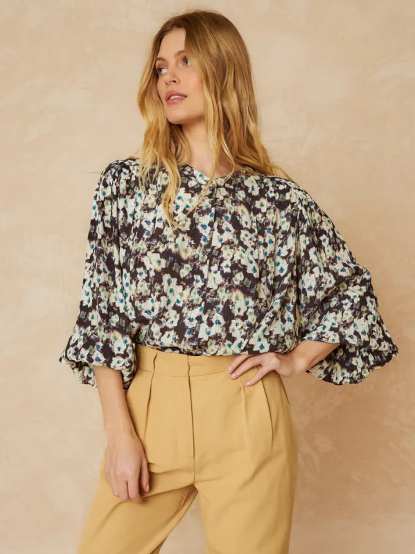 Dobby Flowy Shirt Black sold by Ivalo.com