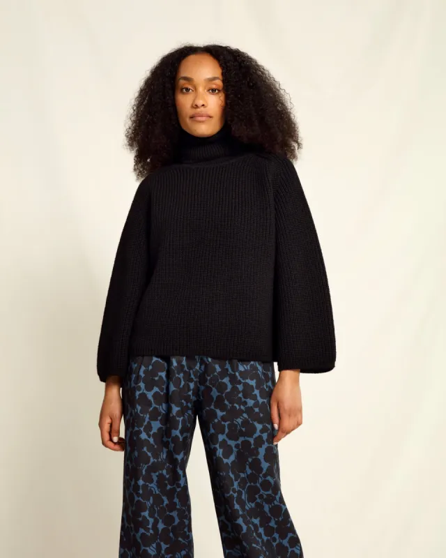 Zilla Sweater Pampas Black sold by Ivalo.com