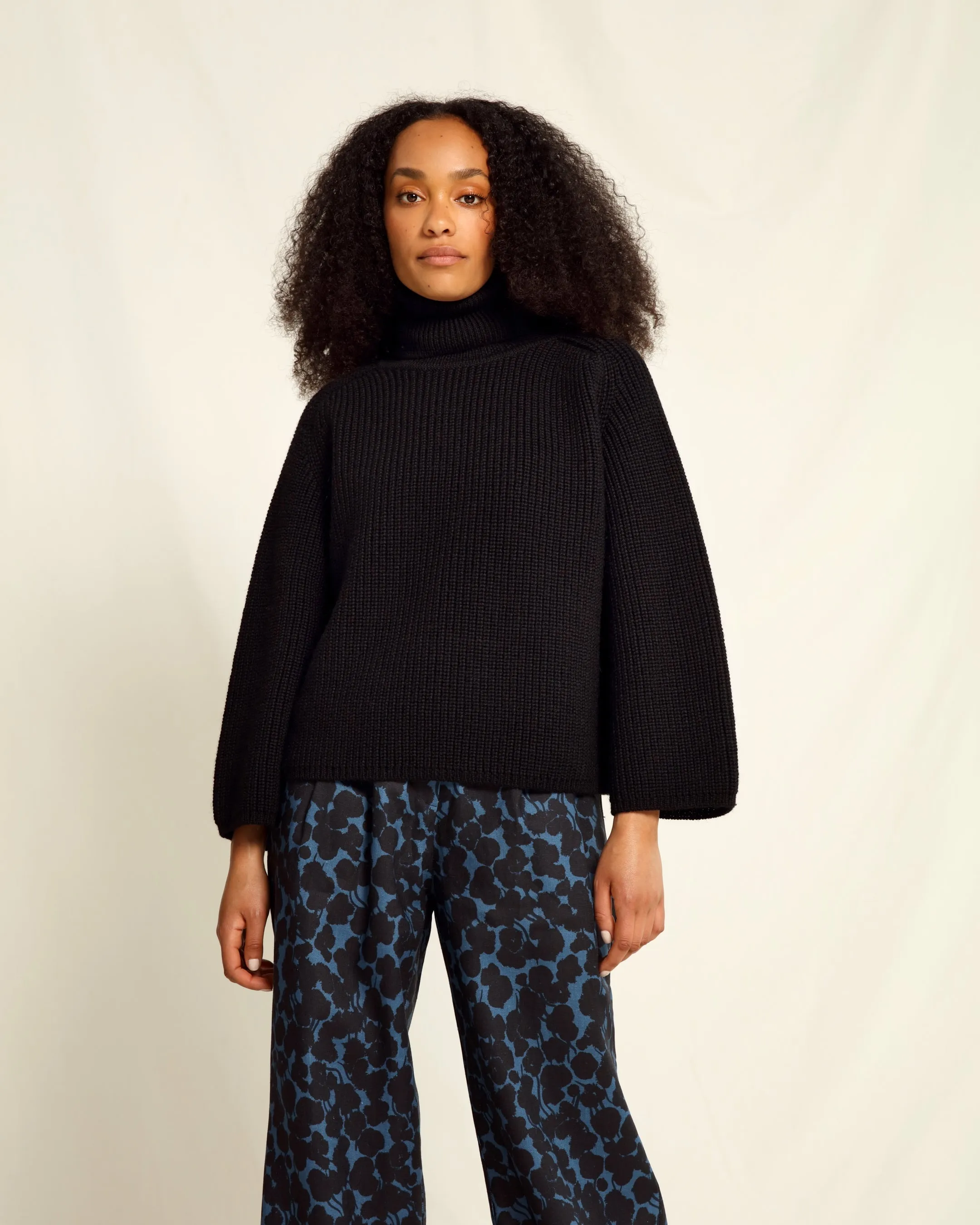 Zilla Sweater Pampas Black sold by Ivalo.com