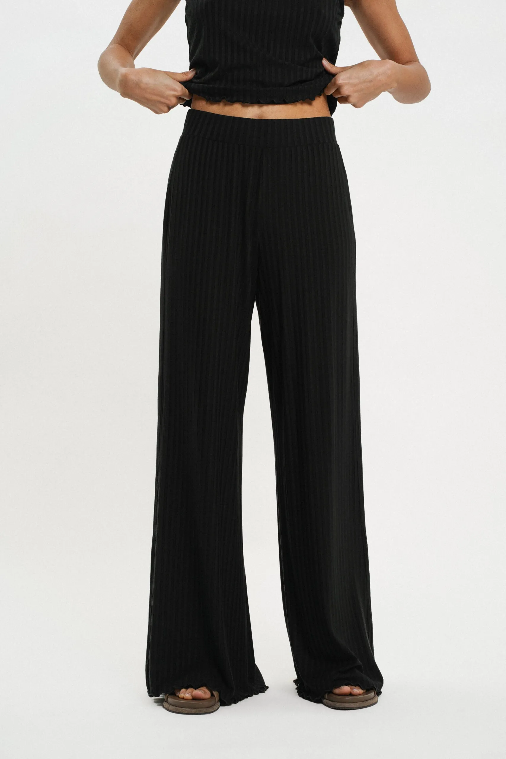 Ouette Pants Black sold by Ivalo.com