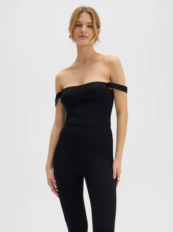 Bardot Body Black sold by Ivalo.com