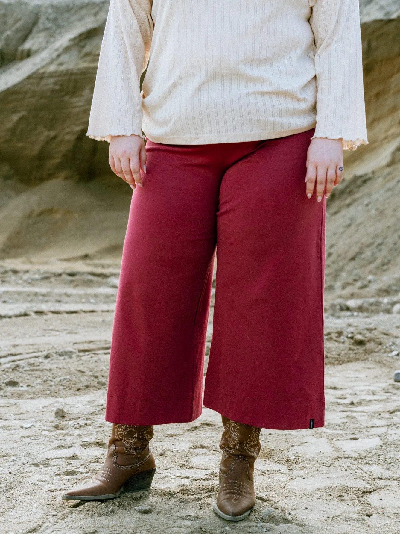 Alex Culottes Pants Burgundy sold by Ivalo.com
