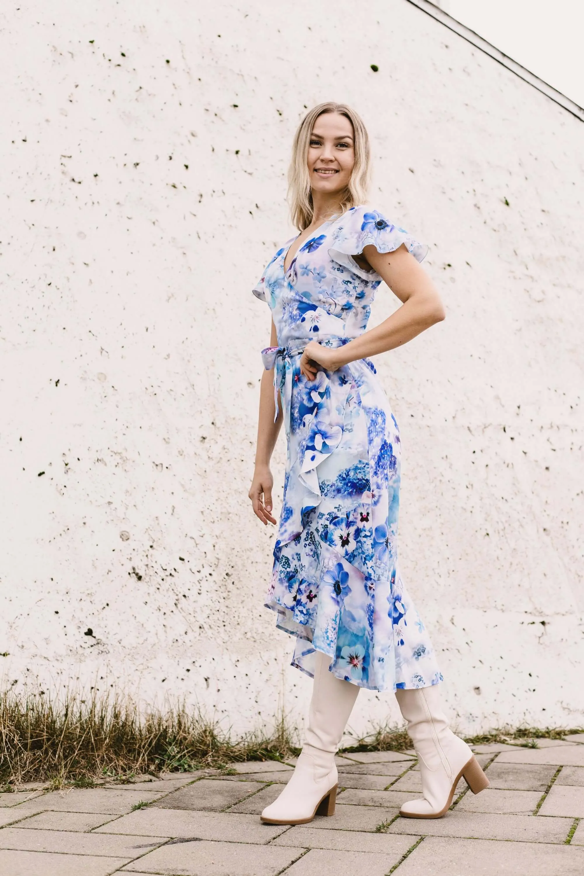 Annika Dress Lush Blue sold by Ivalo.com