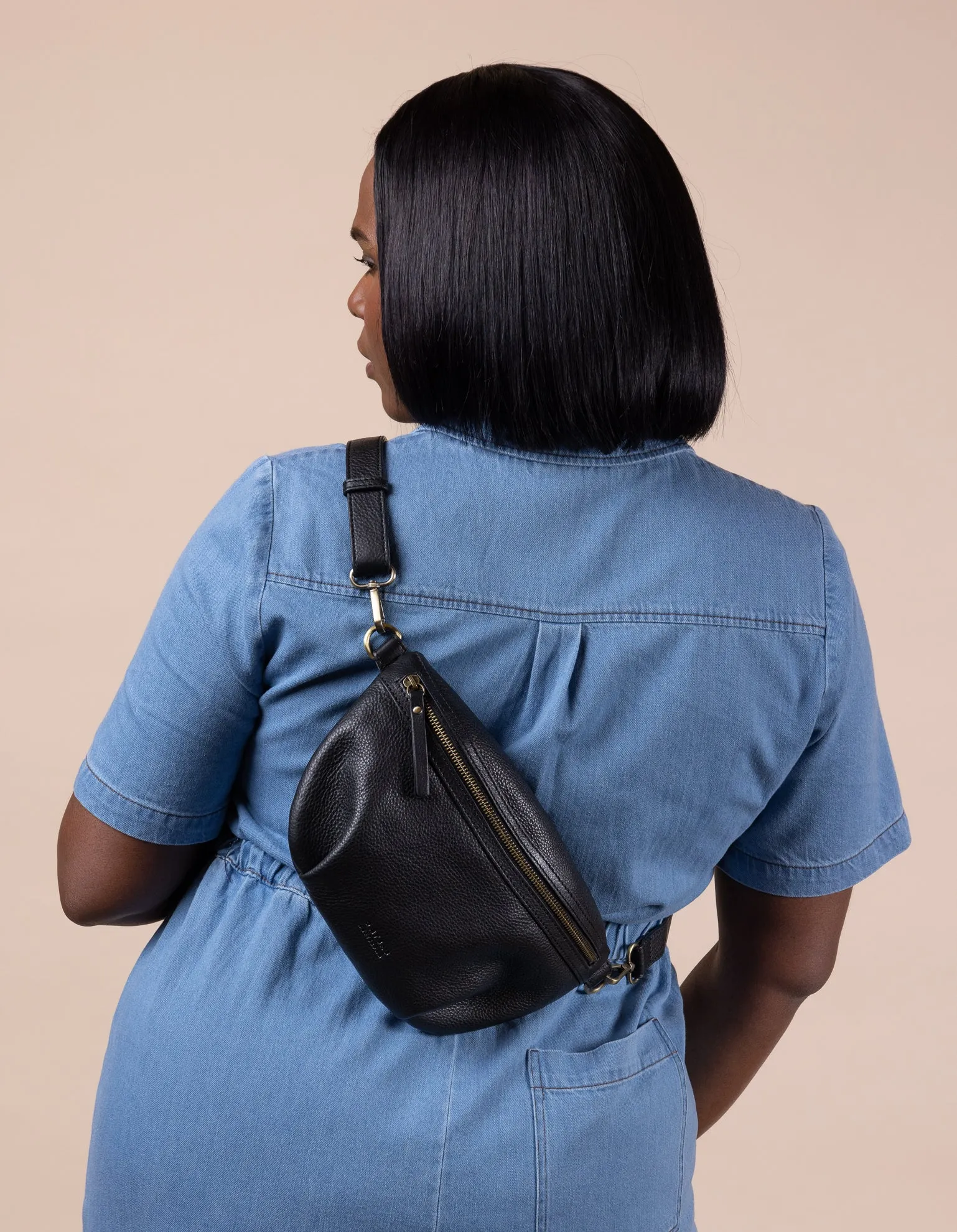 Milo Soft Grain Leather Bum Bag Black sold by Ivalo.com product image thumbnail 3