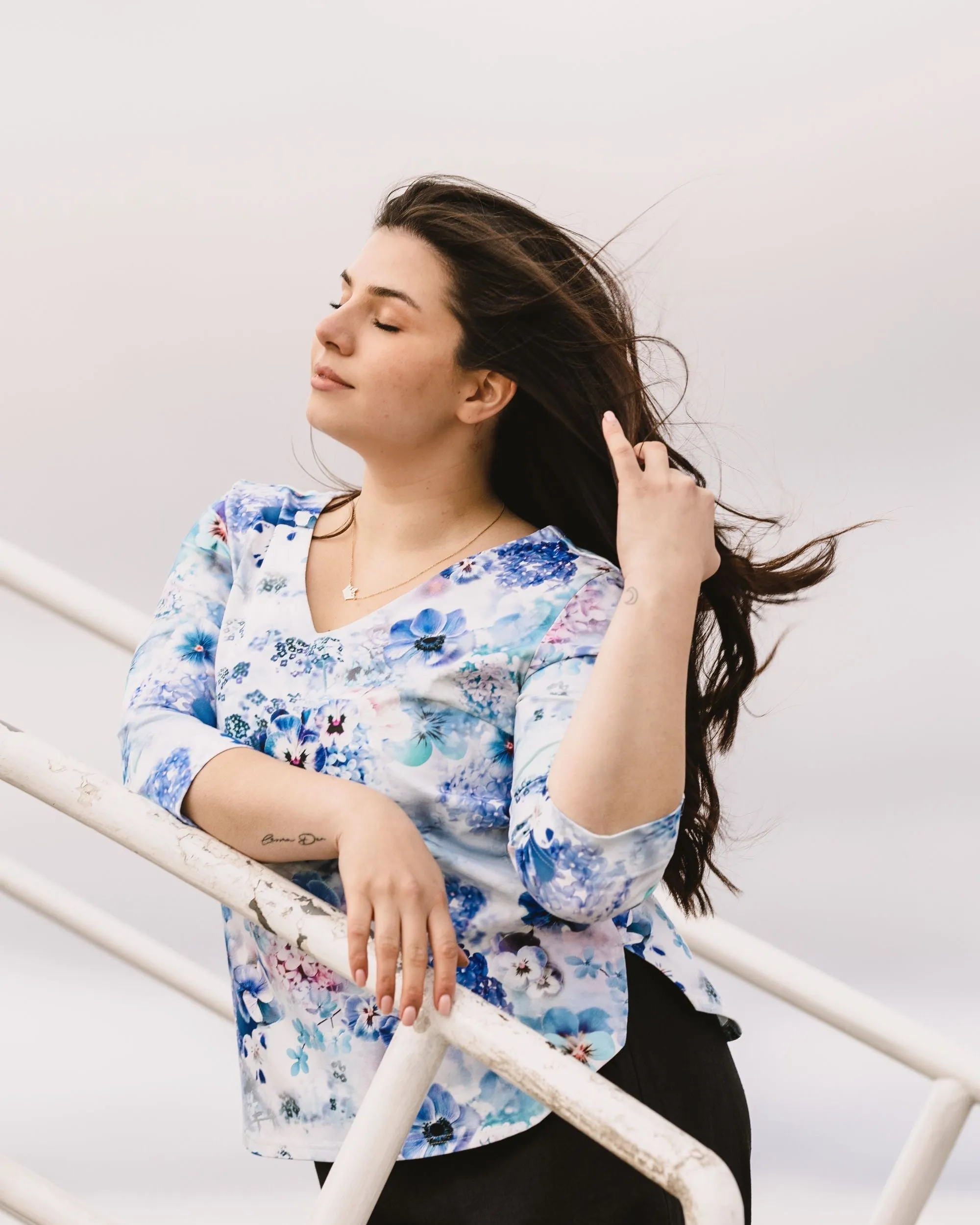 Vera Blouse Lush Blue sold by Ivalo.com product image thumbnail 3