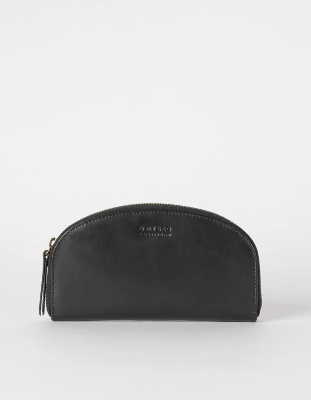 Blake Wallet Classic Leather Black sold by Ivalo.com