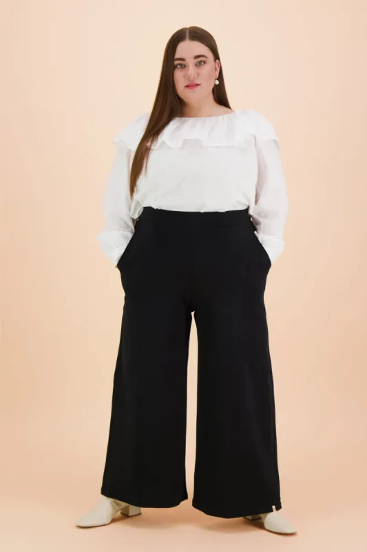 Everyday Culottes Black sold by Ivalo.com