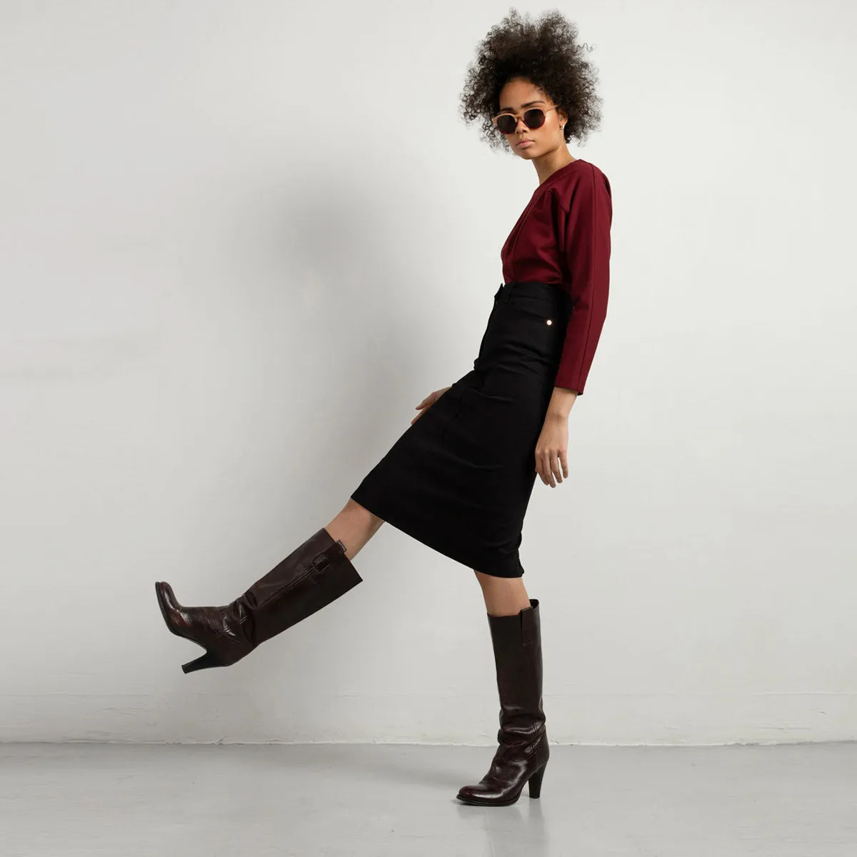 Black Denim Skirt sold by Ivalo.com product image thumbnail 3