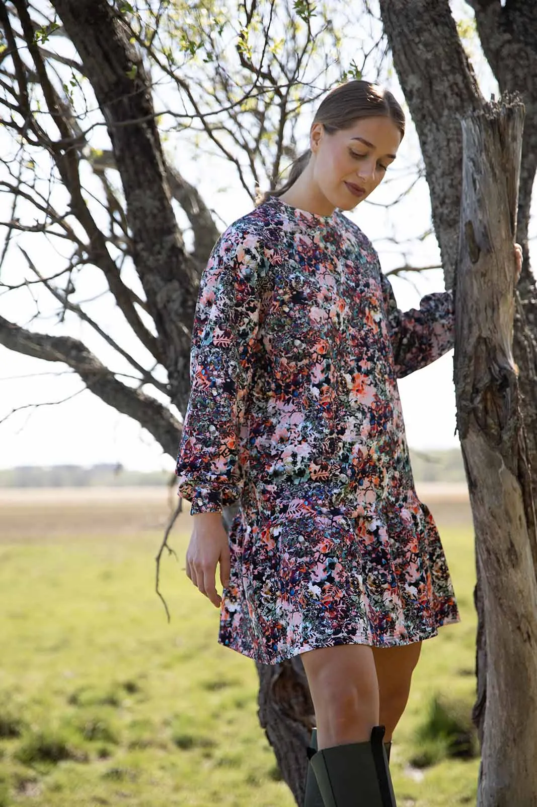 Ruffle Sweatshirt Dress Blooming Forest sold by Ivalo.com product image thumbnail 4