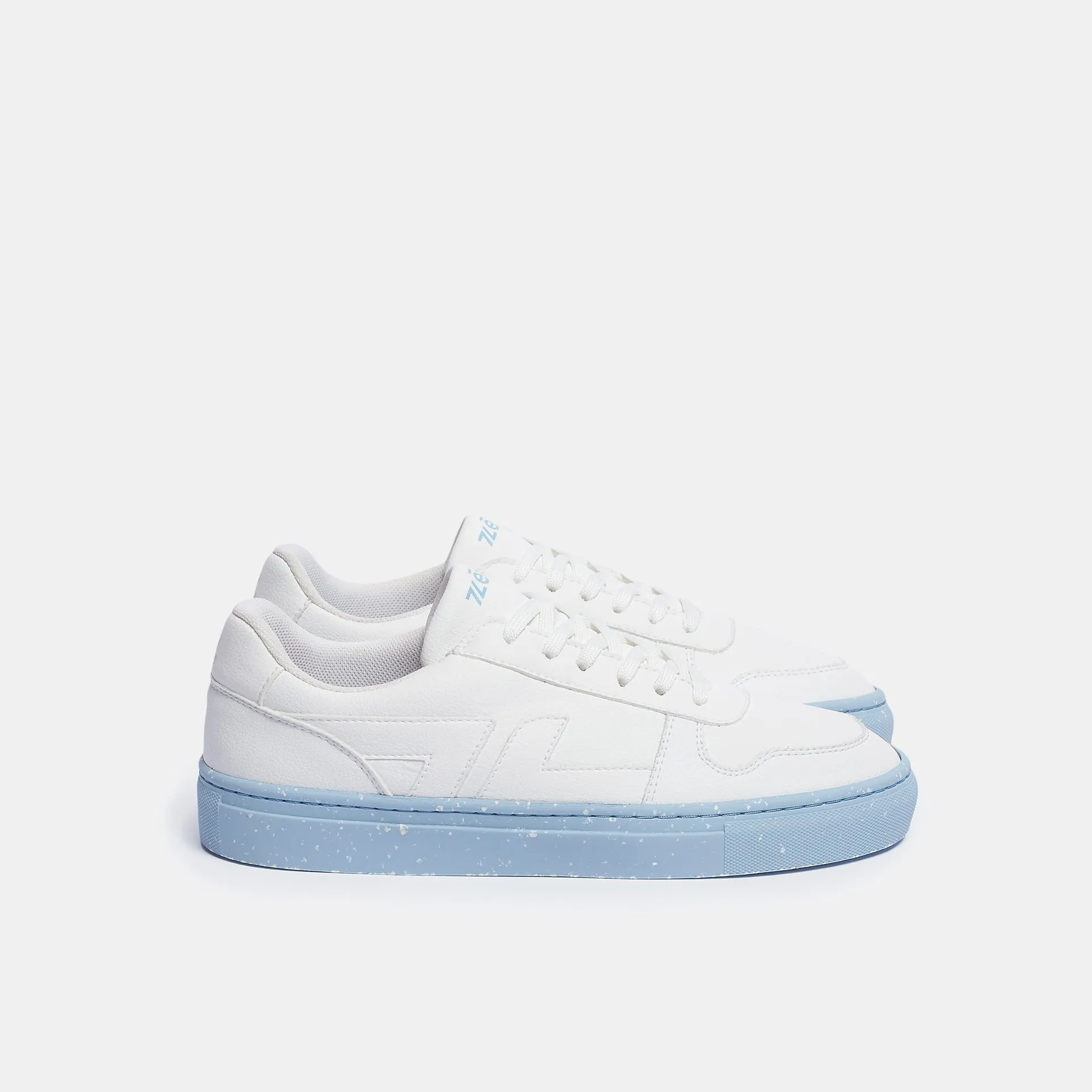 Alpha Bicolors Azul Sneakers sold by Ivalo.com